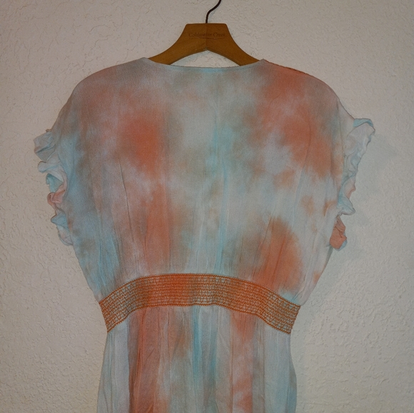 Hem & Thread Dress - Picture 6 of 9